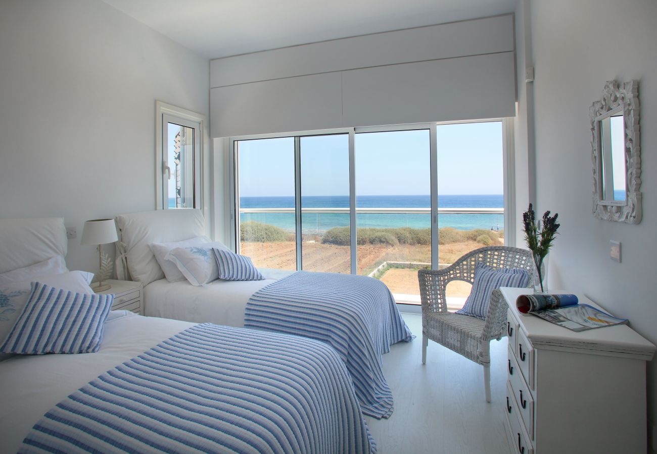 Villa in Protaras - Protaras Villa Eponine With Sea View