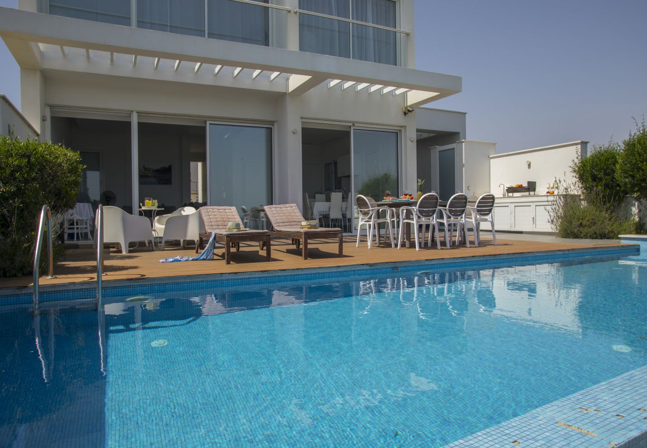 Villa in Protaras - Protaras Villa Eponine With Sea View