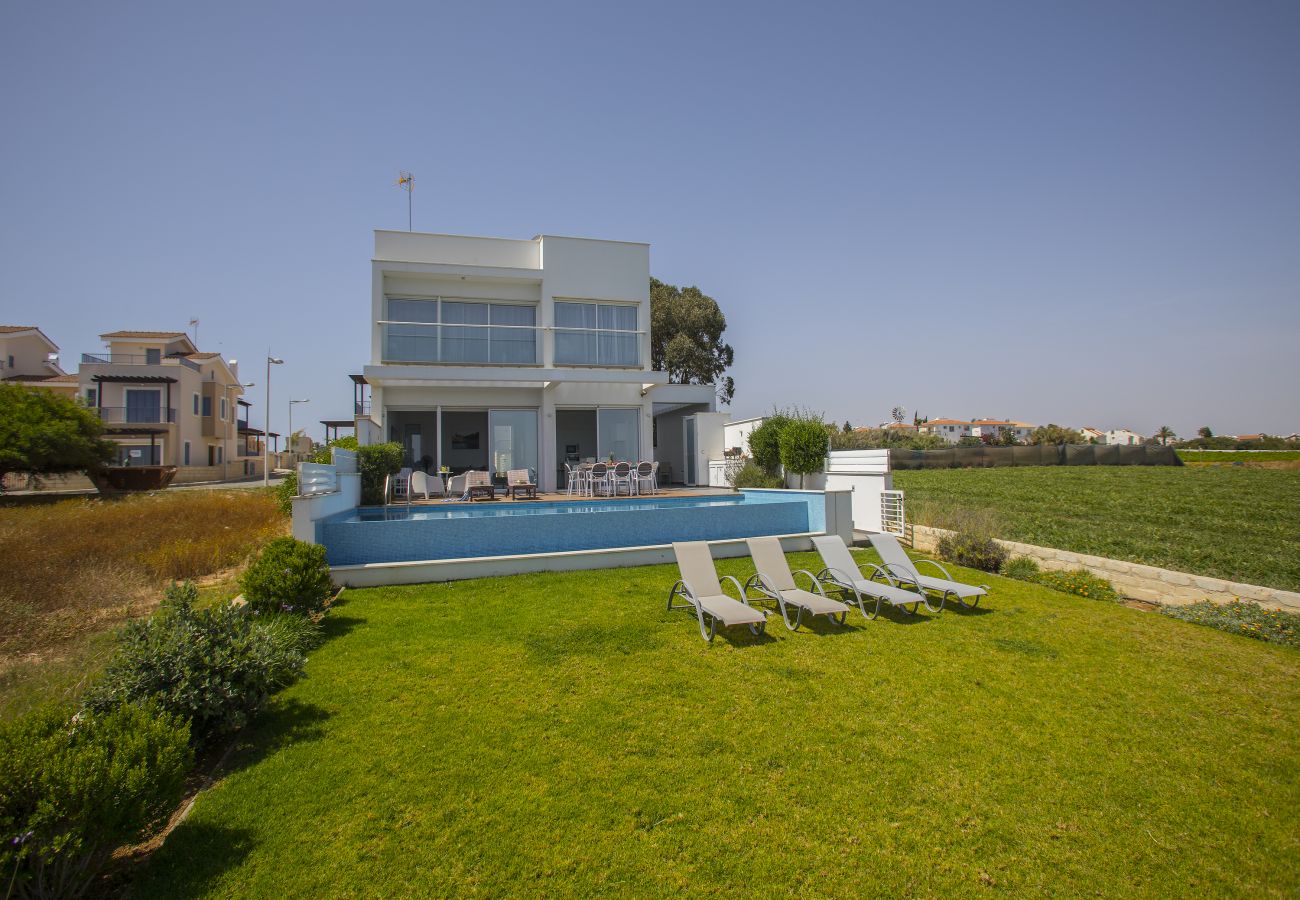 Villa in Protaras - Protaras Villa Eponine With Sea View