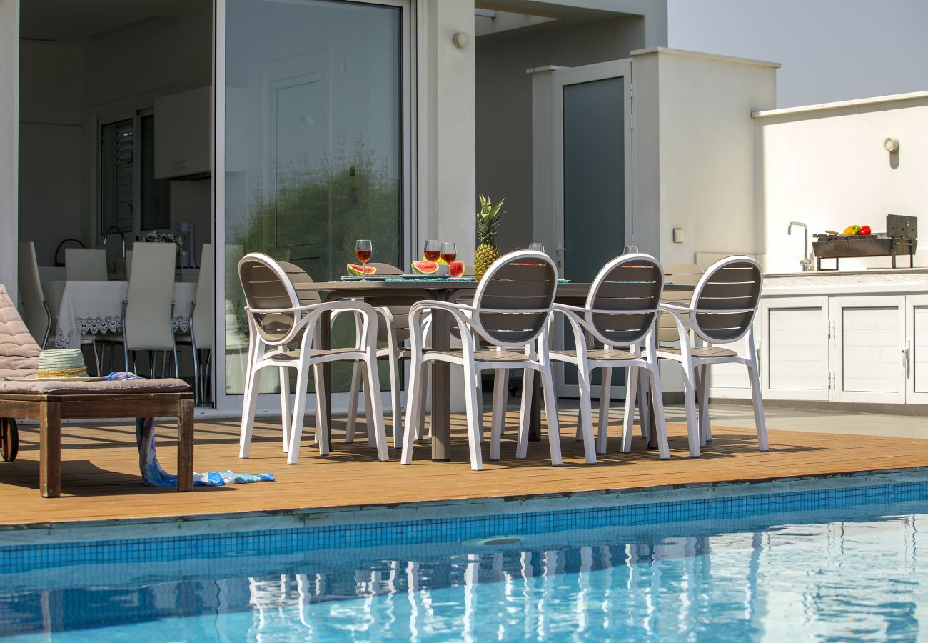 Villa in Protaras - Protaras Villa Eponine With Sea View