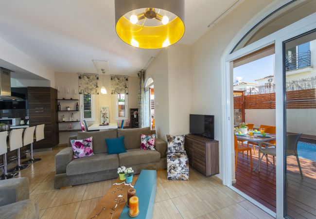 Villa in Protaras - Protaras Villa Rocco Near The Beach Villa in Protaras - Protaras Villa Rocco Near The Beach