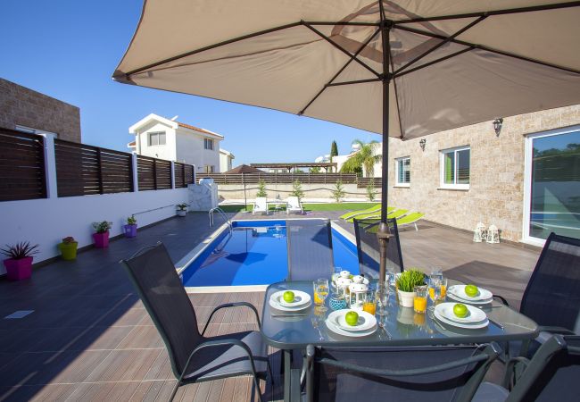 Villa in Protaras - Protaras Villa Hollywood Near To The Centre Villa in Protaras - Protaras Villa Hollywood Near To The Centre