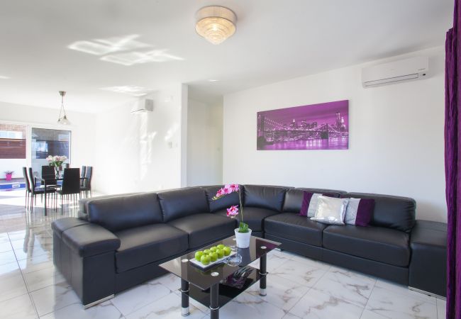 Villa in Protaras - Protaras Villa Hollywood Near To The Centre Villa in Protaras - Protaras Villa Hollywood Near To The Centre