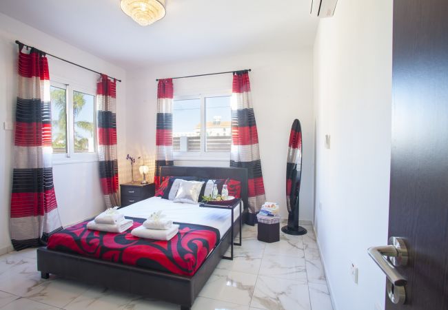 Villa in Protaras - Protaras Villa Hollywood Near To The Centre Villa in Protaras - Protaras Villa Hollywood Near To The Centre