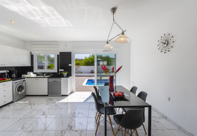 Villa in Protaras - Protaras Villa Golden Dream Near To The Centre Villa in Protaras - Protaras Villa Golden Dream Near To The Centre