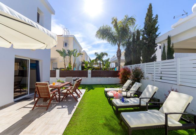 Villa in Protaras - Protaras Villa Galleria Sunset Villa in Protaras - Protaras Villa Galleria Sunset