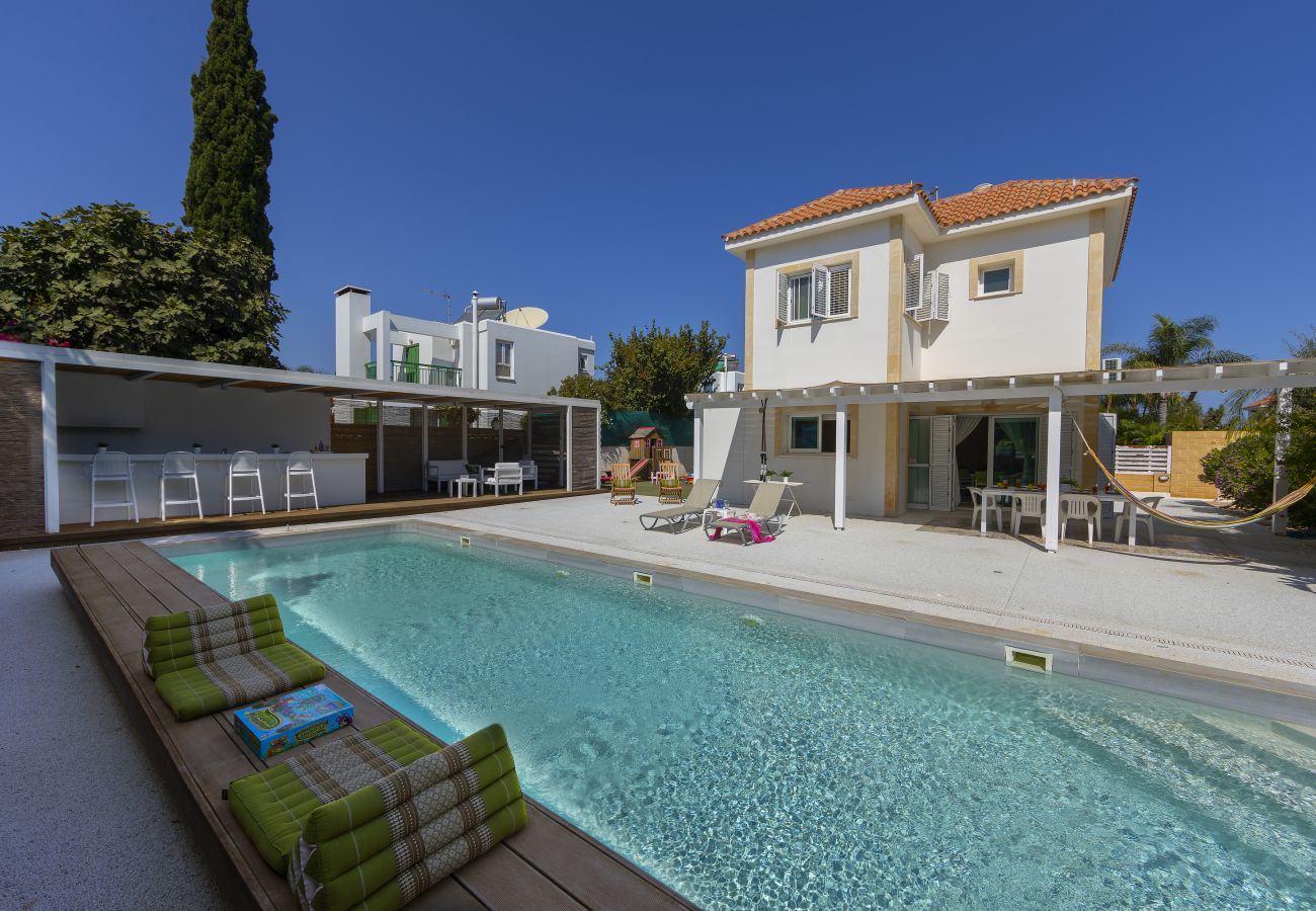 Villa in Protaras - Protaras Villa Nefeli Near Fig Tree Bay