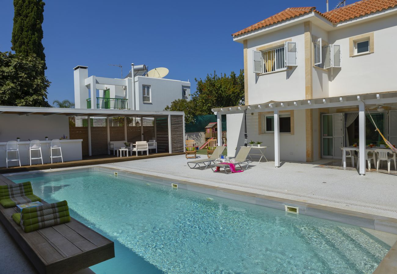Villa in Protaras - Protaras Villa Nefeli Near Fig Tree Bay