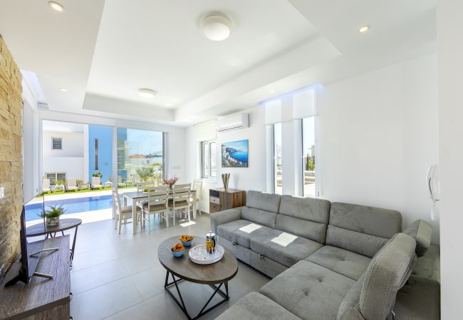 Villa in Protaras - Protaras Seaview Villa Mylos 9 Villa in Protaras - Protaras Seaview Villa Mylos 9