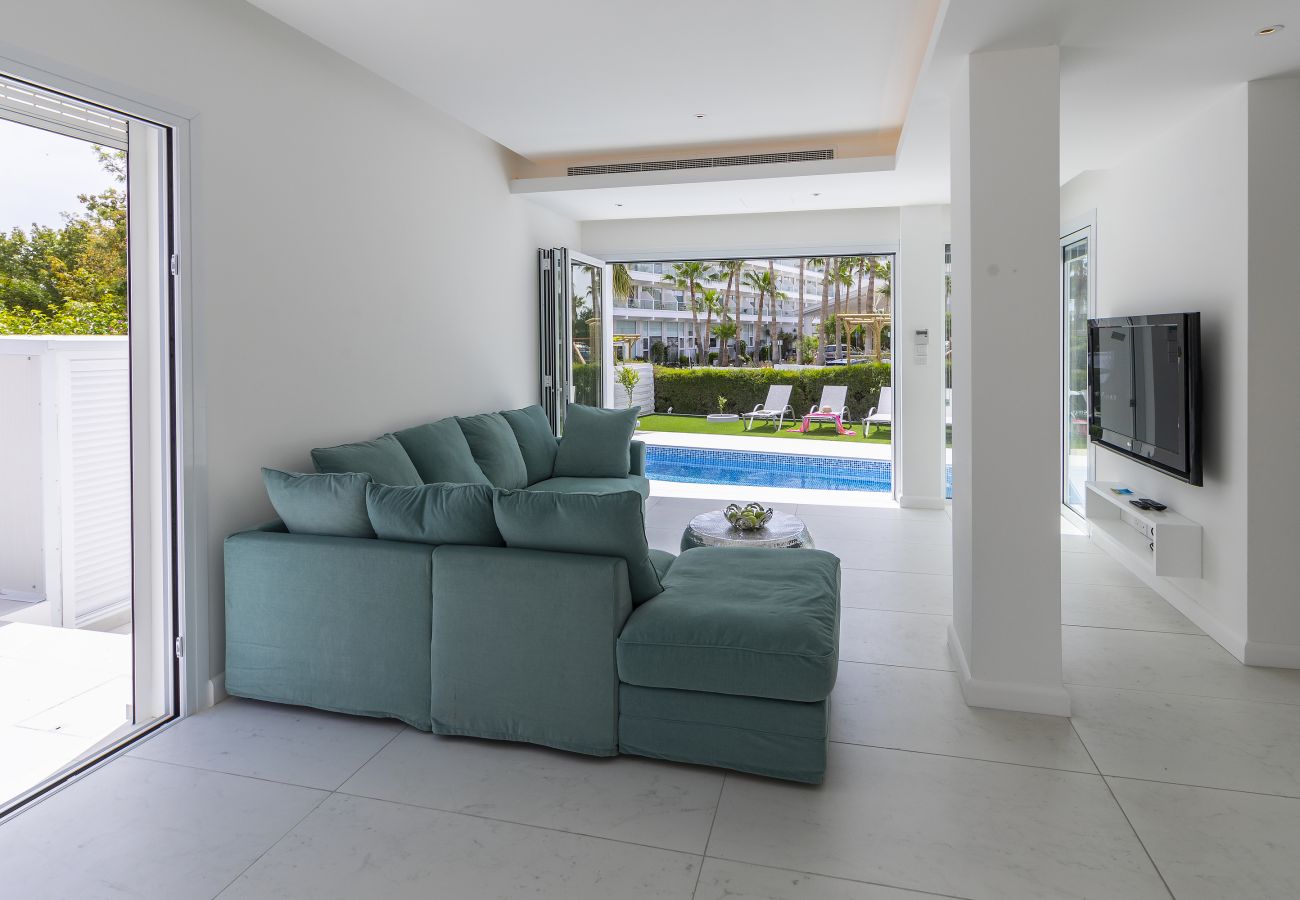 Villa in Protaras - Protaras Villa Piera By The Sea