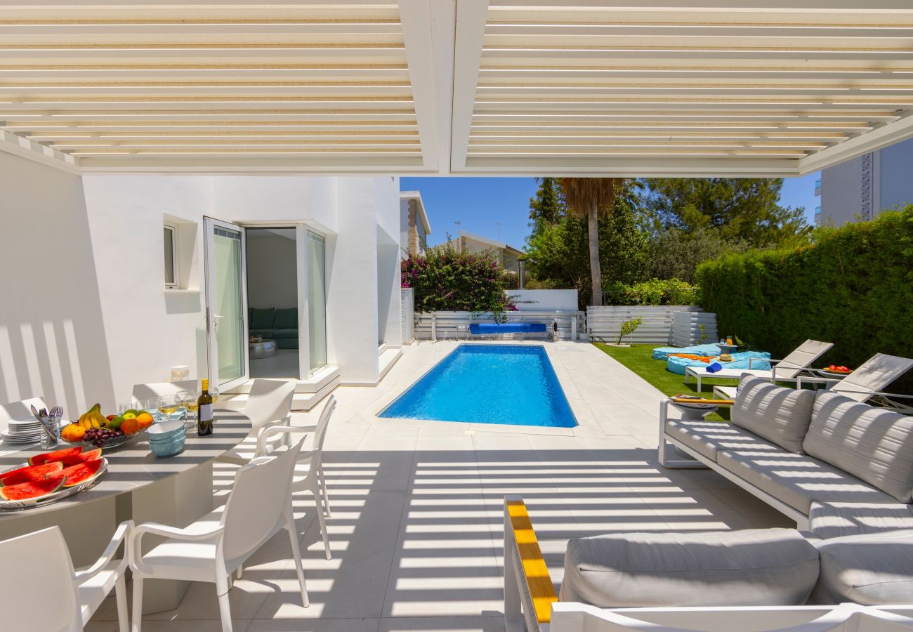 Villa in Protaras - Protaras Villa Piera By The Sea