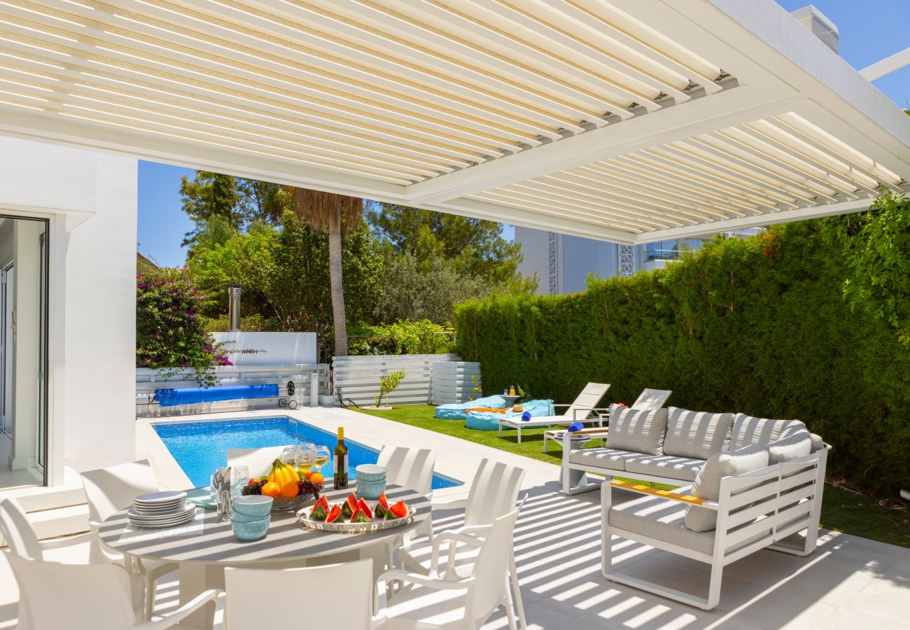 Villa in Protaras - Protaras Villa Piera By The Sea