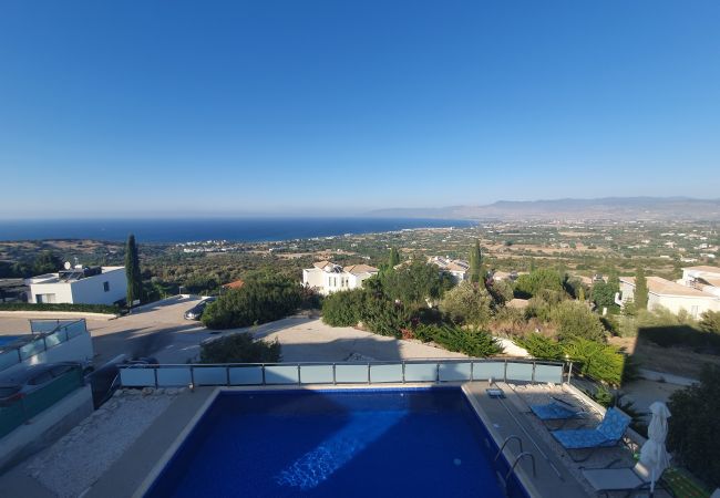 Villa/Dettached house in Neo Chorio - Villa Imogine with Sea View