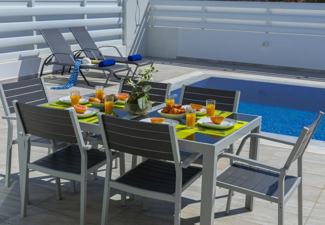 Villa in Protaras - Protaras Villa Araella Near The Centre Villa in Protaras - Protaras Villa Araella Near The Centre