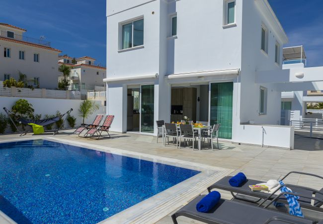 Villa in Protaras - Protaras Villa Araella Near The Centre Villa in Protaras - Protaras Villa Araella Near The Centre