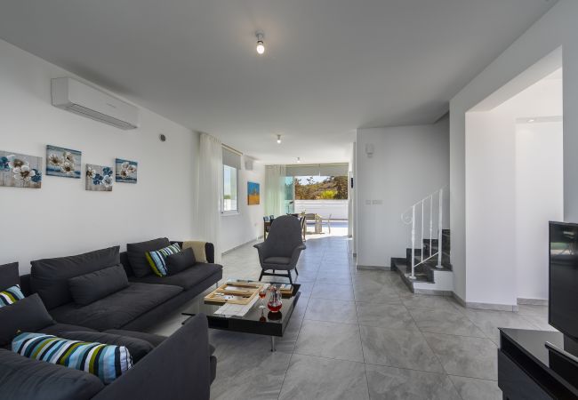 Villa in Protaras - Protaras Villa Araella Near The Centre Villa in Protaras - Protaras Villa Araella Near The Centre