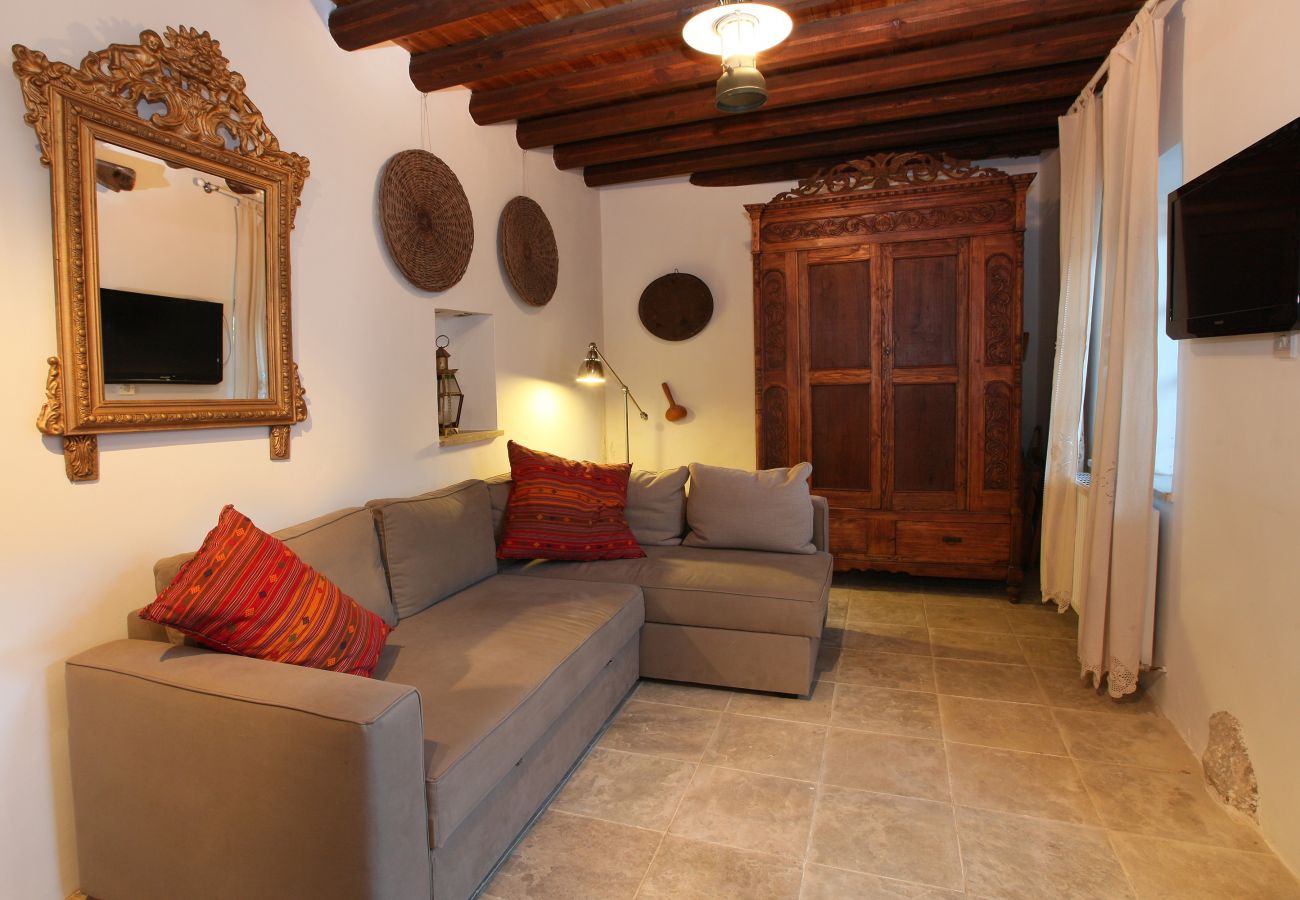 Villa in Nicosia - Kalopanayiotis 1-Bedroom Cottage