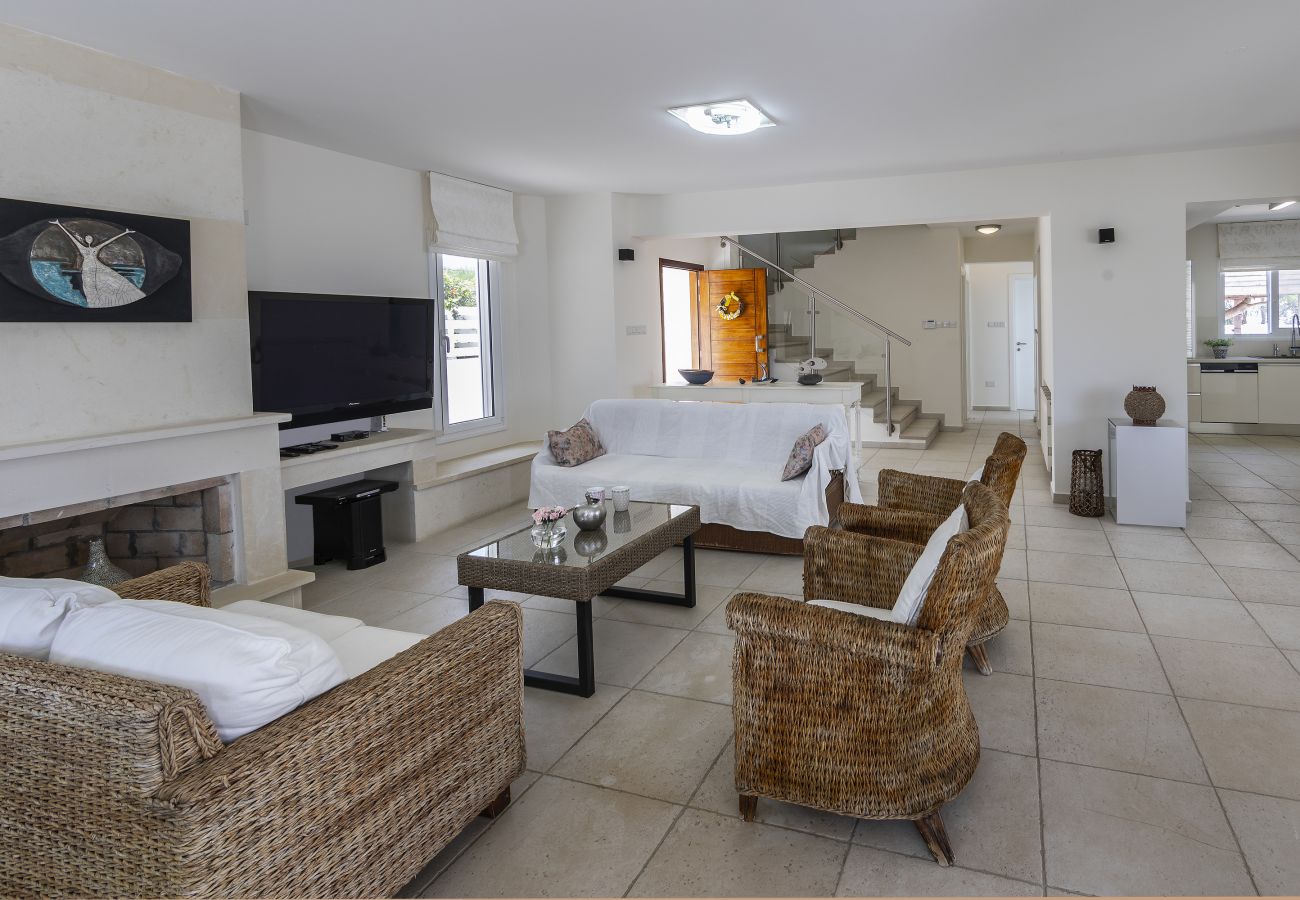 Villa in Protaras - Protaras Villa Serifos By The Sea
