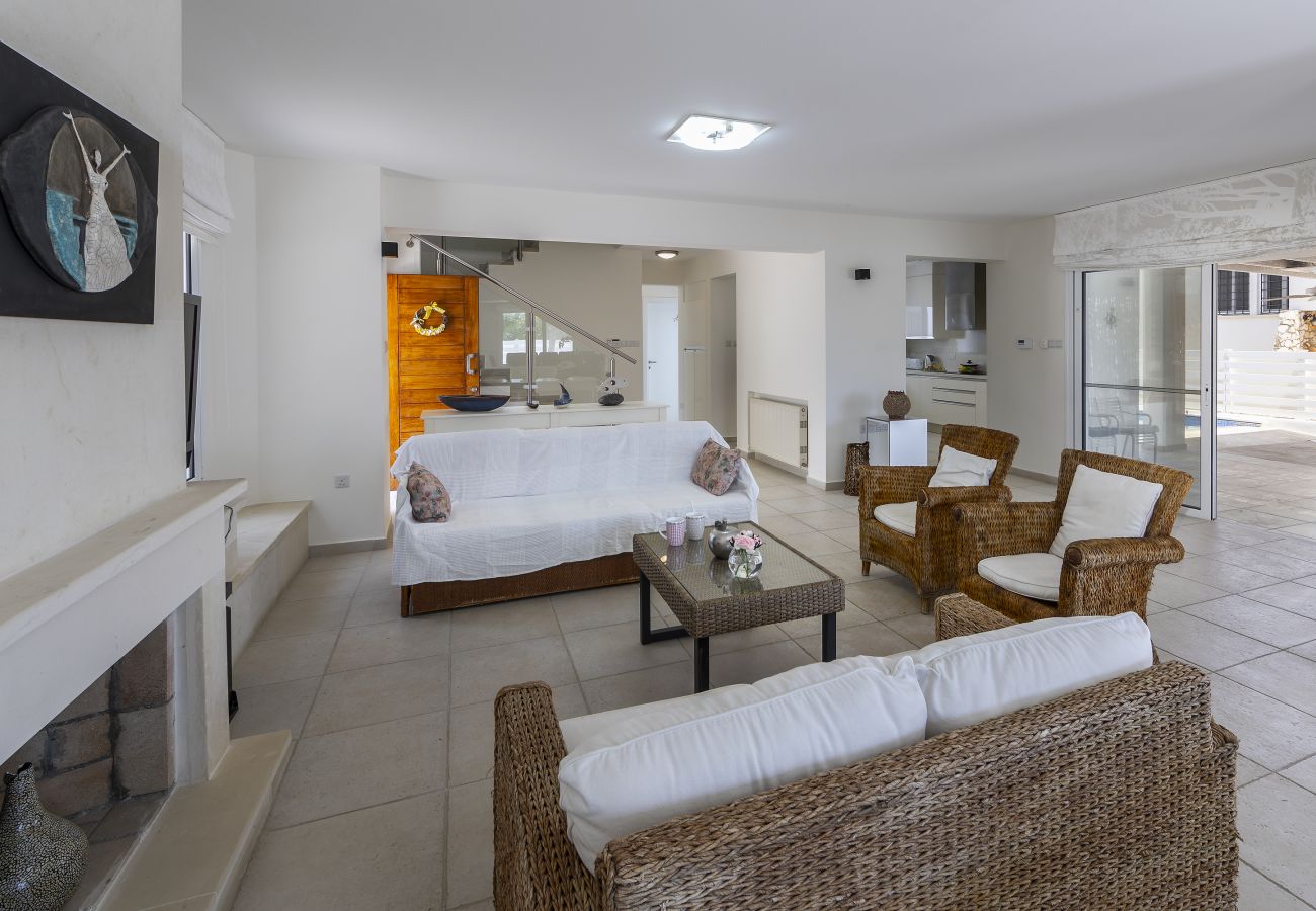 Villa in Protaras - Protaras Villa Serifos By The Sea