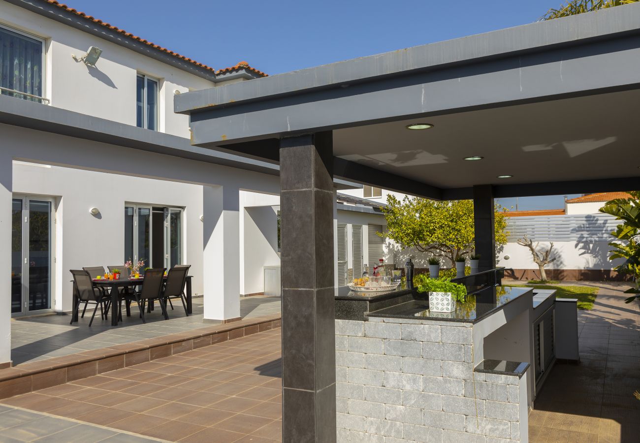 Villa in Larnaca - Larnaca Villa Zoe With Large Plot