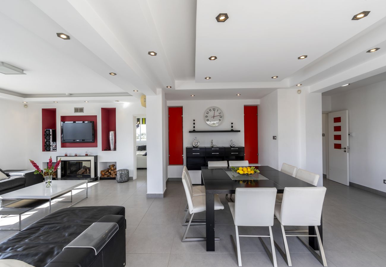 Villa in Larnaca - Larnaca Villa Zoe With Large Plot
