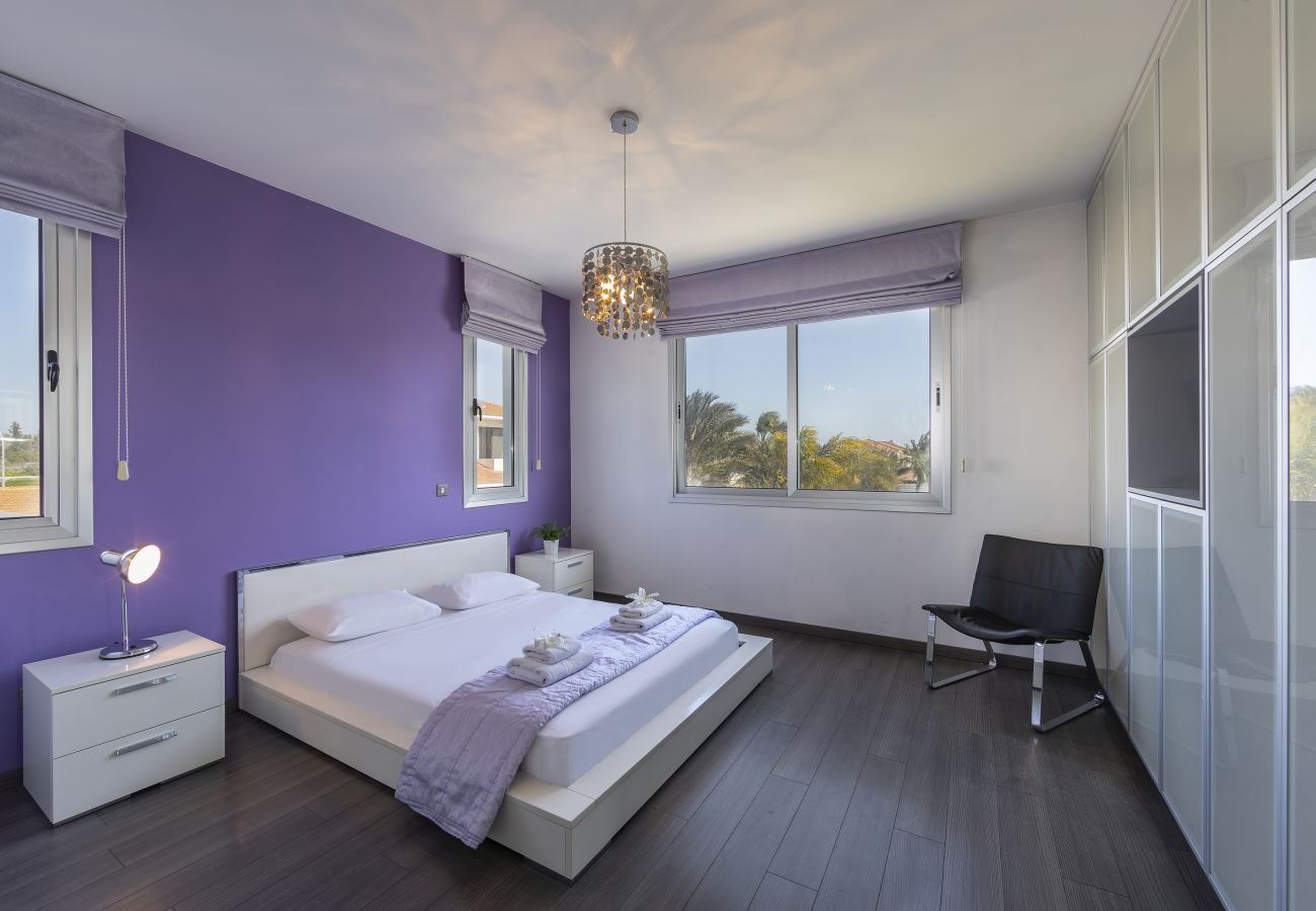 Villa in Larnaca - Larnaca Villa Zoe With Large Plot