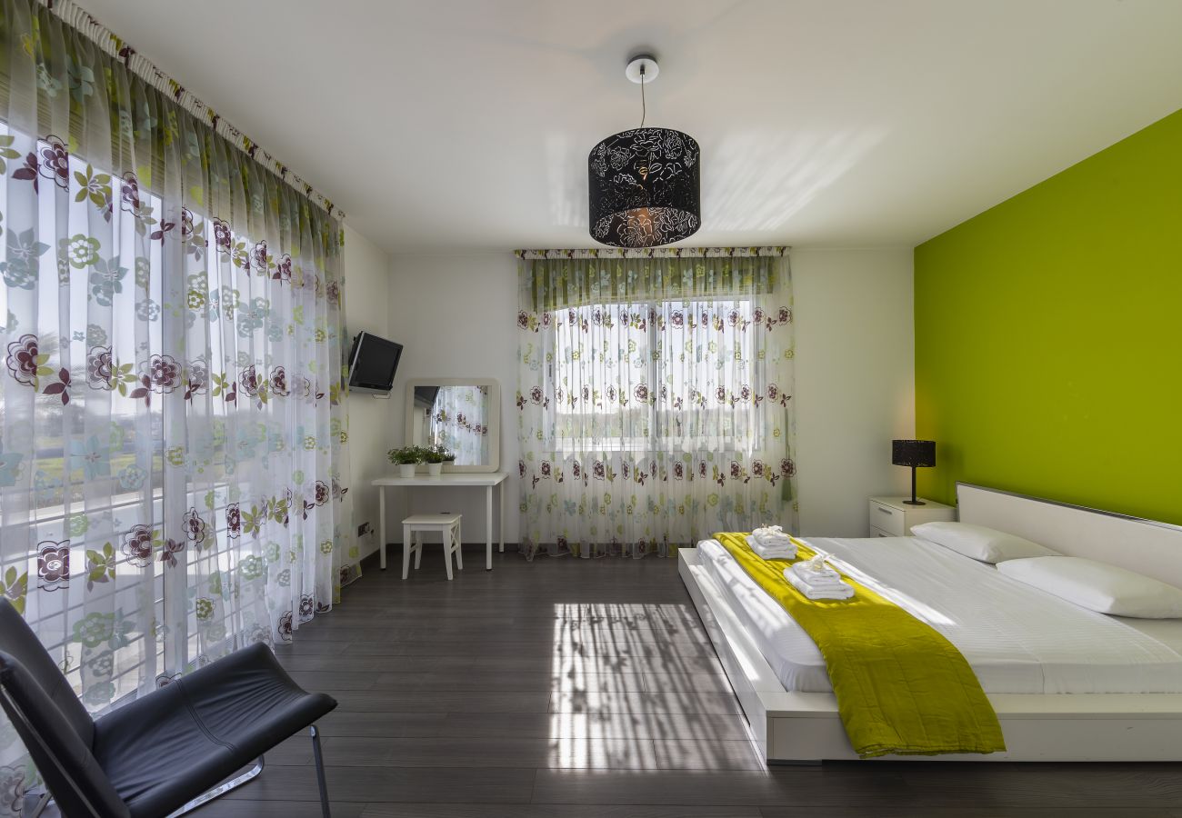 Villa in Larnaca - Larnaca Villa Zoe With Large Plot