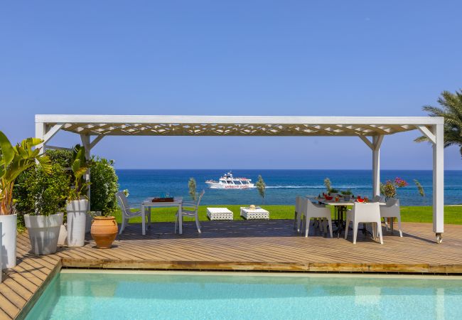 Villa in Protaras - Protaras Beachfront Dream Villa Villa in Protaras - Protaras Beachfront Dream Villa