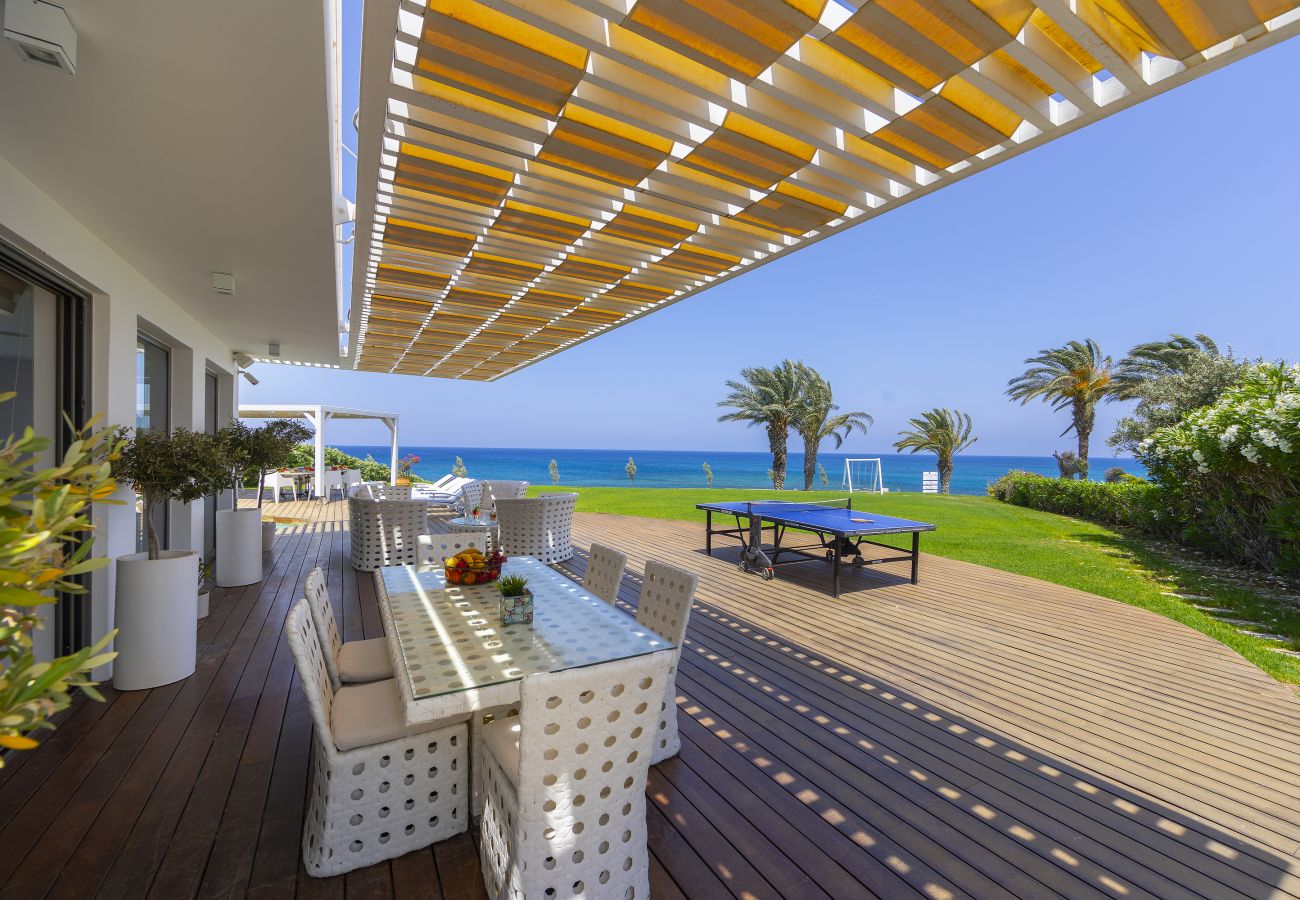 Villa in Protaras - Protaras Beachfront Dream Villa