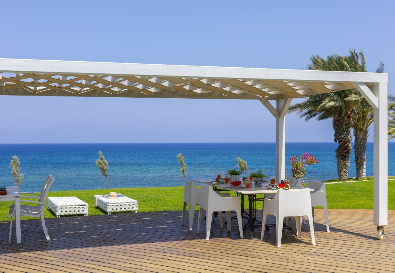 Villa in Protaras - Protaras Beachfront Dream Villa