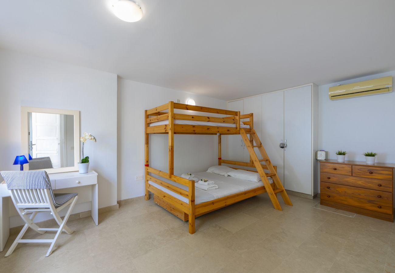 Villa in Protaras - Protaras Villa Mykonos Near Fig Tree Bay Beach