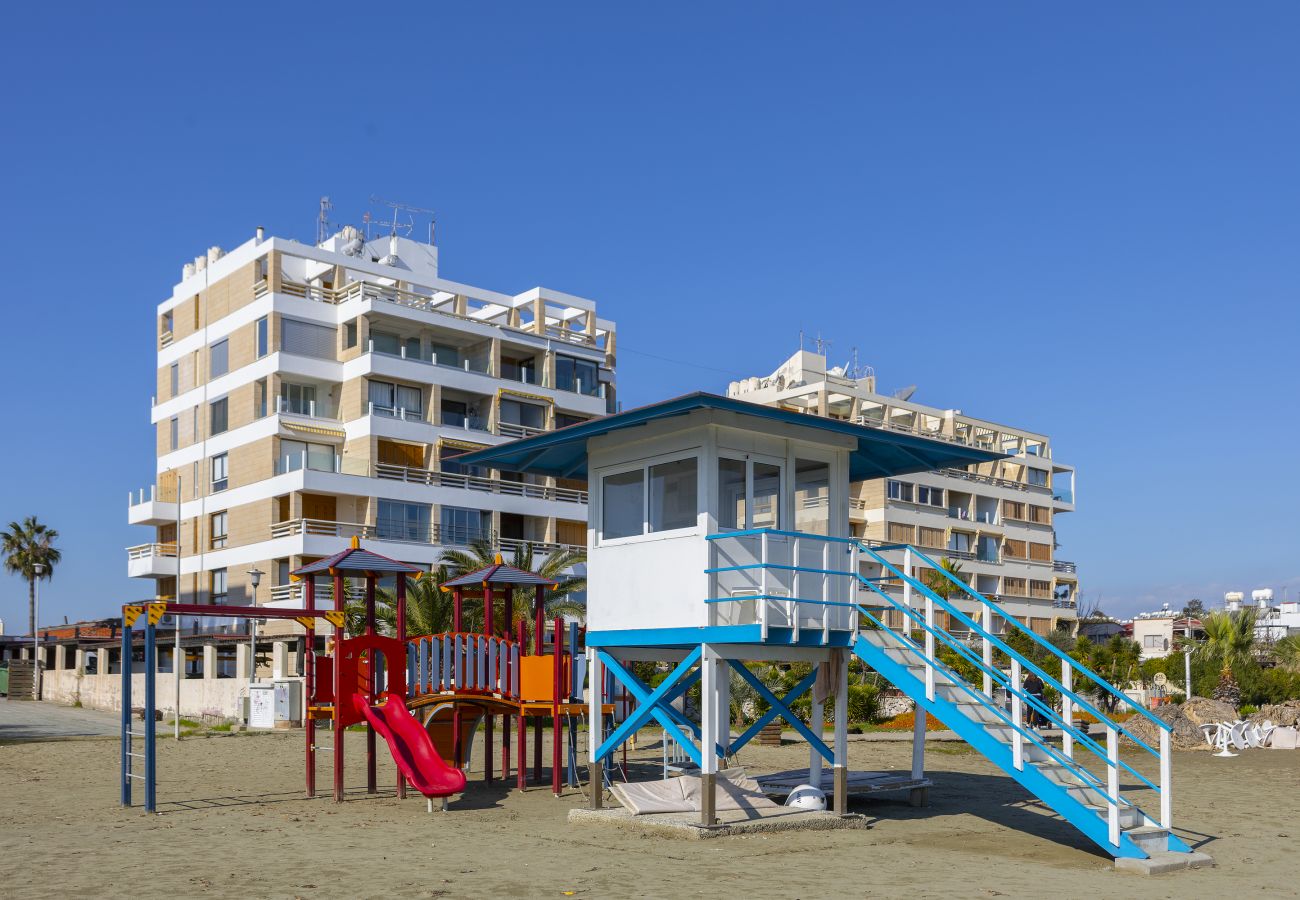 Apartment in Larnaca - Mackenzie Castella Beachfront Suite
