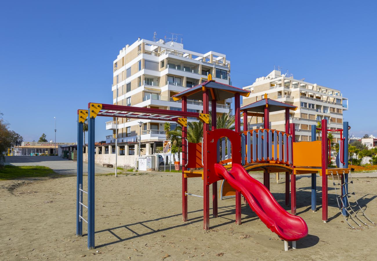 Apartment in Larnaca - Mackenzie Castella Beachfront Suite