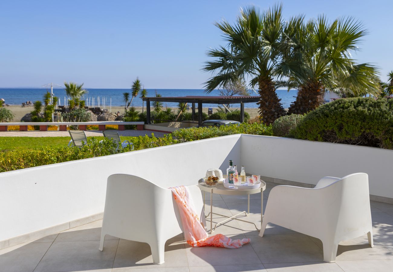 Apartment in Larnaca - Mackenzie Castella Beachfront Suite