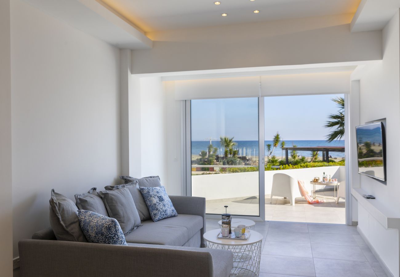 Apartment in Larnaca - Mackenzie Castella Beachfront Suite