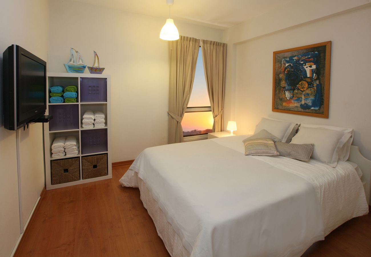 Apartment in Larnaca - Mackenzie Beafront Suite