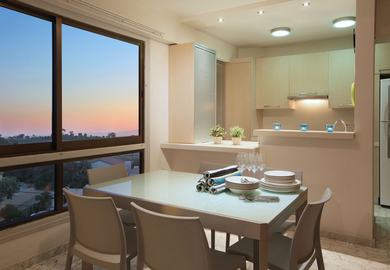 Apartment in Larnaca - Mackenzie Beafront Suite