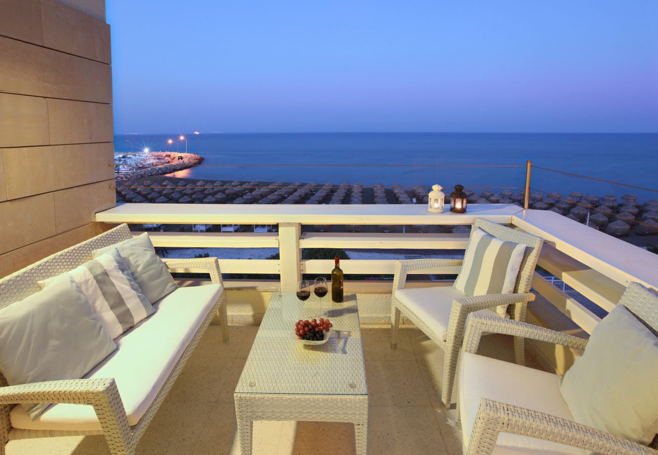 Apartment in Larnaca - Mackenzie Seafront Suite