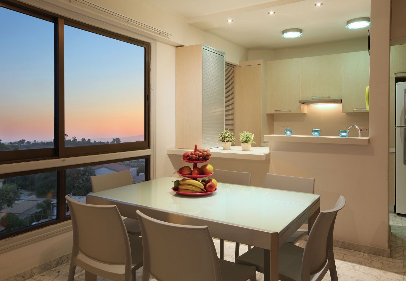 Apartment in Larnaca - Mackenzie Beafront Suite
