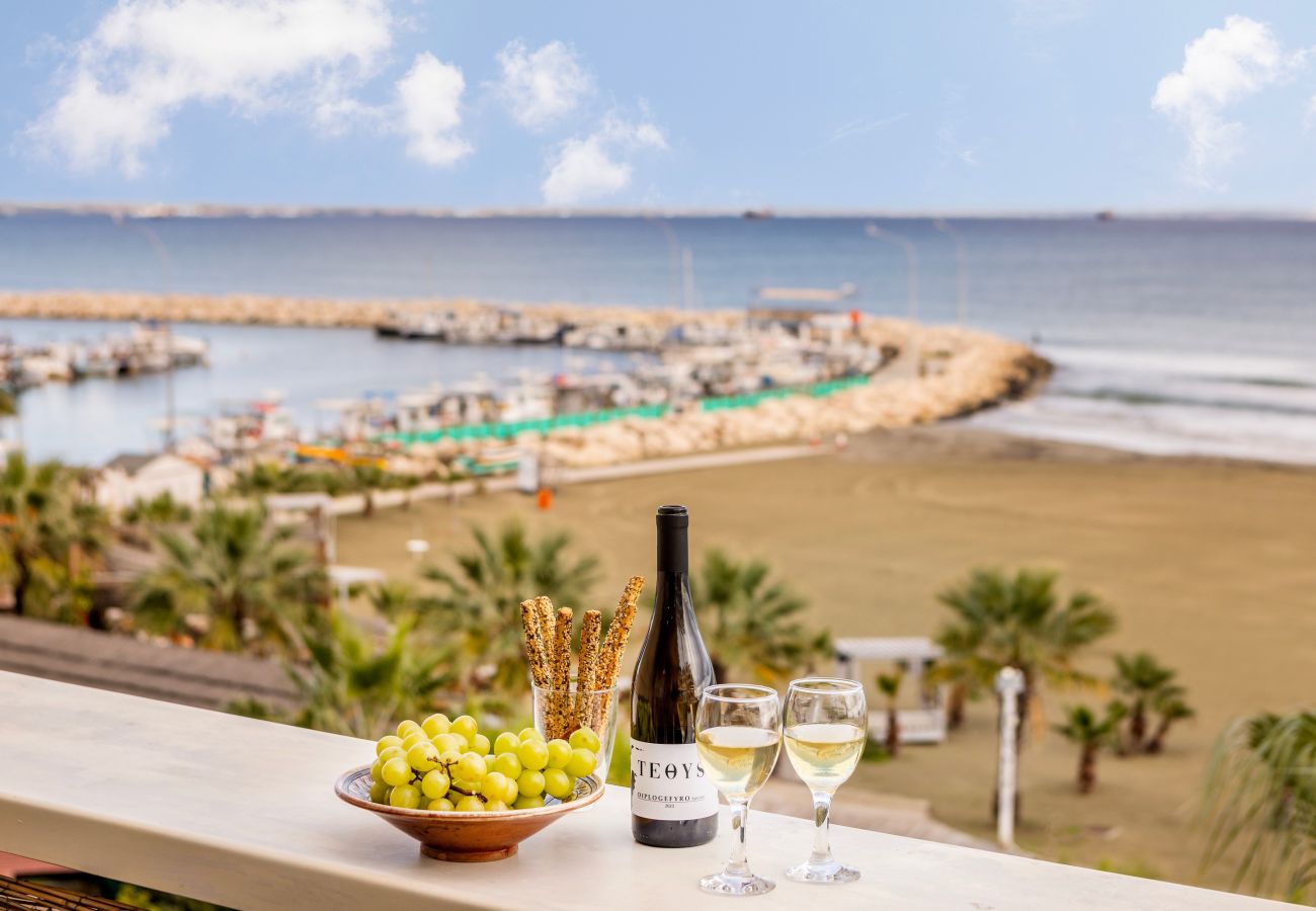 Apartment in Larnaca - Mackenzie Beachfront Suite