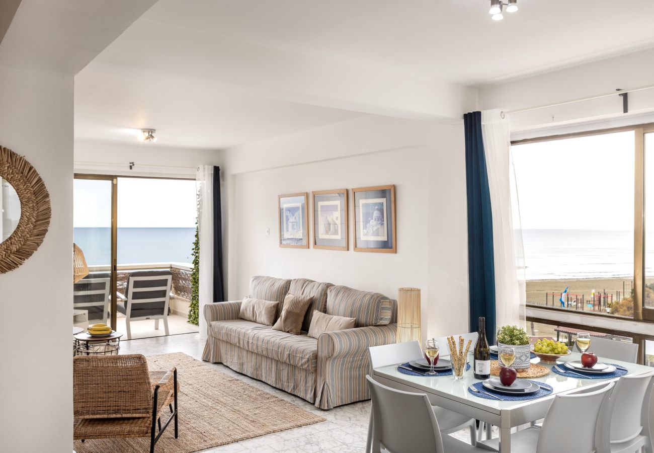 Apartment in Larnaca - Mackenzie Beachfront Suite