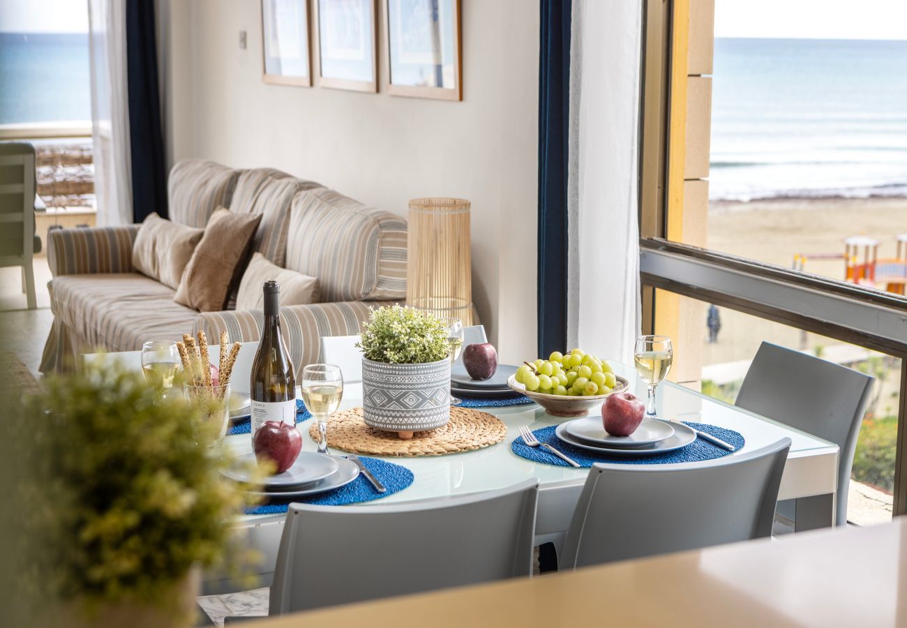 Apartment in Larnaca - Mackenzie Beachfront Suite