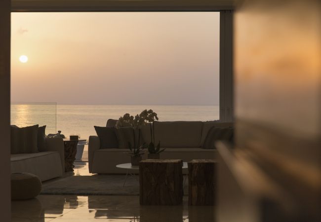 Villa in Protaras - Blue Waves Protaras Beachfront Villa 3 Villa in Protaras - Blue Waves Protaras Beachfront Villa 3