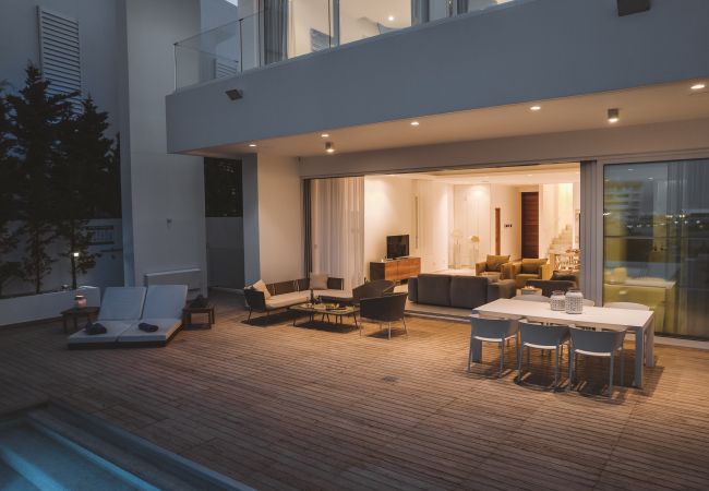 Villa in Protaras - Blue Waves Protaras Beachfront Villa 3 Villa in Protaras - Blue Waves Protaras Beachfront Villa 3