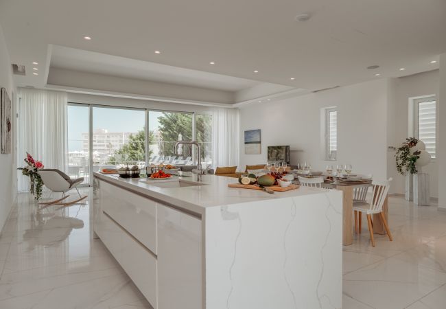 Villa in Protaras - Blue Waves Protaras Beachfront Villa 3 Villa in Protaras - Blue Waves Protaras Beachfront Villa 3