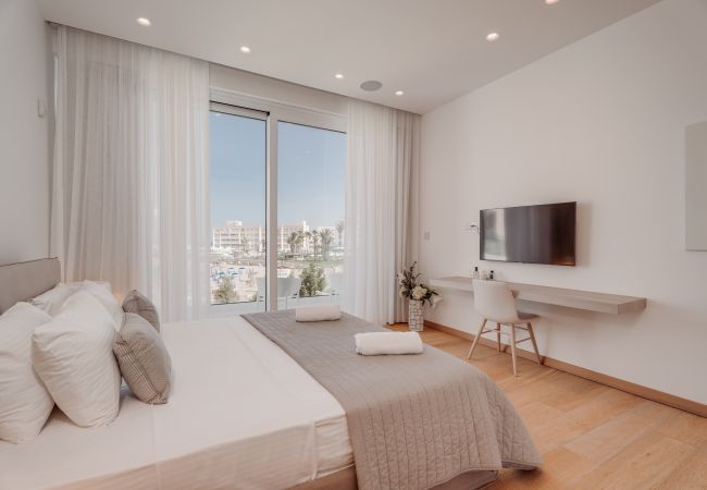 Villa in Protaras - Blue Waves Protaras Beachfront Villa 3 Villa in Protaras - Blue Waves Protaras Beachfront Villa 3