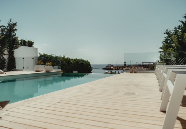 Villa in Protaras - Blue Waves Protaras Beachfront Villa 3 Villa in Protaras - Blue Waves Protaras Beachfront Villa 3