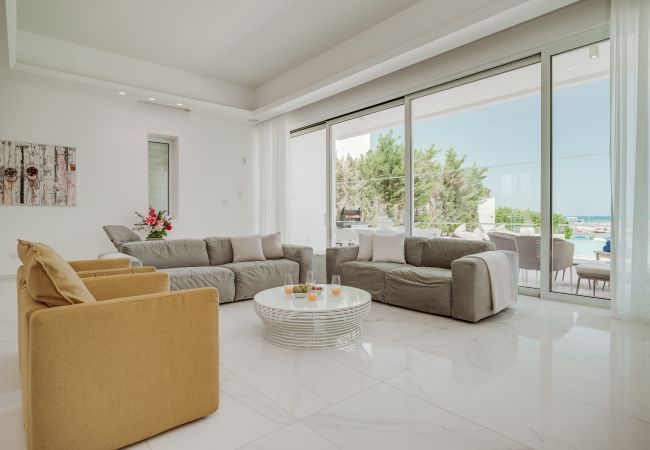 Villa in Protaras - Blue Waves Protaras Beachfront Villa 3 Villa in Protaras - Blue Waves Protaras Beachfront Villa 3