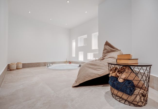 Villa in Protaras - Blue Waves Protaras Beachfront Villa 3 Villa in Protaras - Blue Waves Protaras Beachfront Villa 3