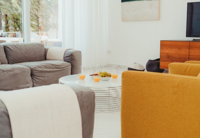 Villa in Protaras - Blue Waves Protaras Beachfront Villa 3 Villa in Protaras - Blue Waves Protaras Beachfront Villa 3